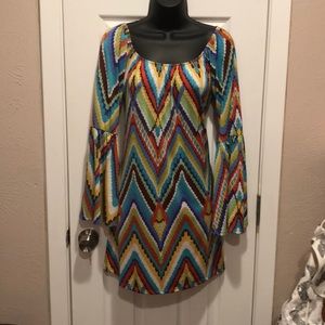 Women’s bell sleeve tunic